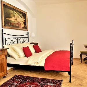 Small Luxury Palace Ξενοδοχείο