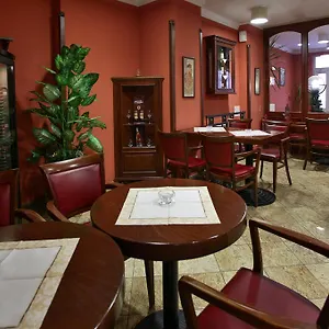 Aramis Hotel