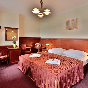 Arkada Hotel